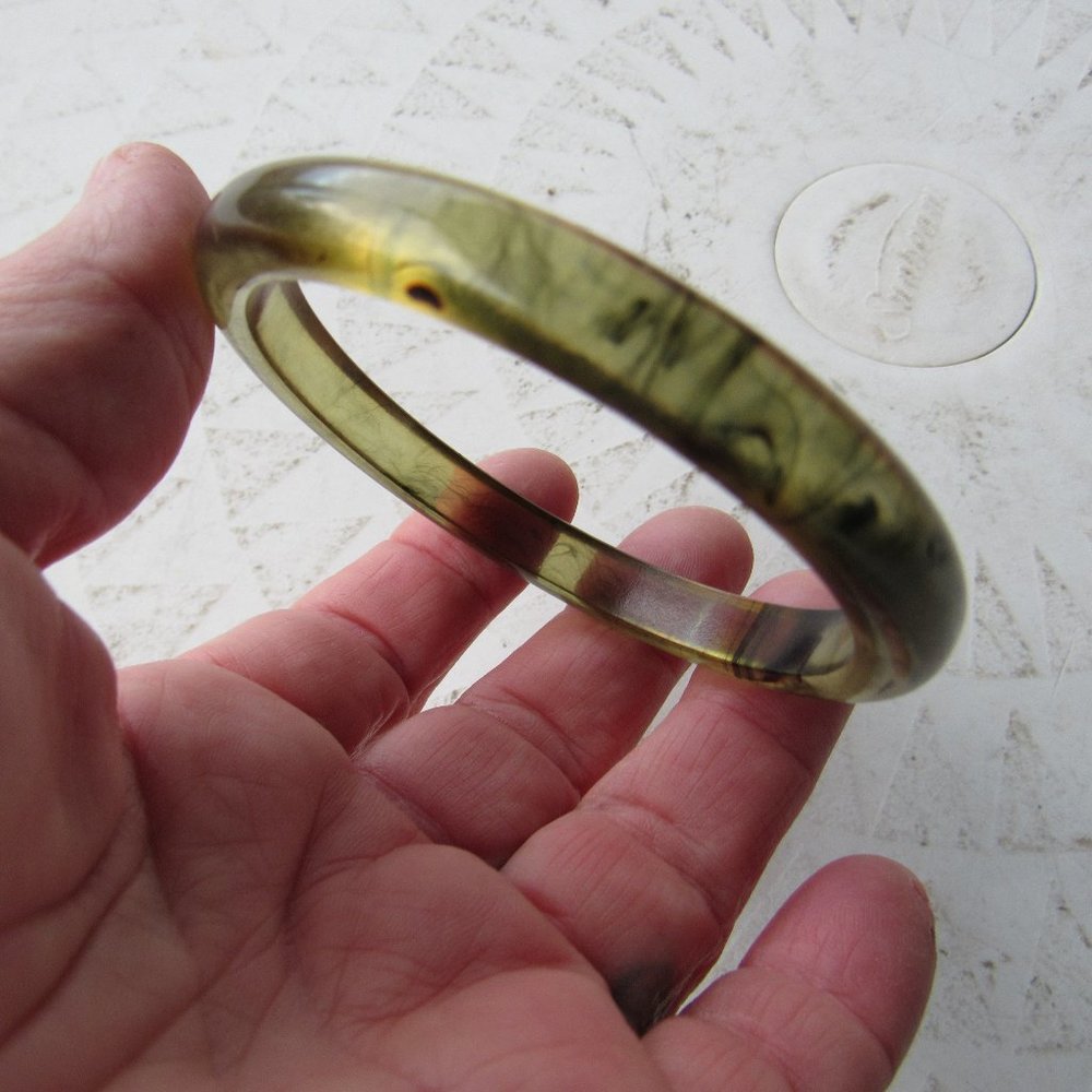 Rare Ink Spot Bakelite Bangle